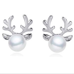 Silver Sparkling Pearl Reindeer Earrings